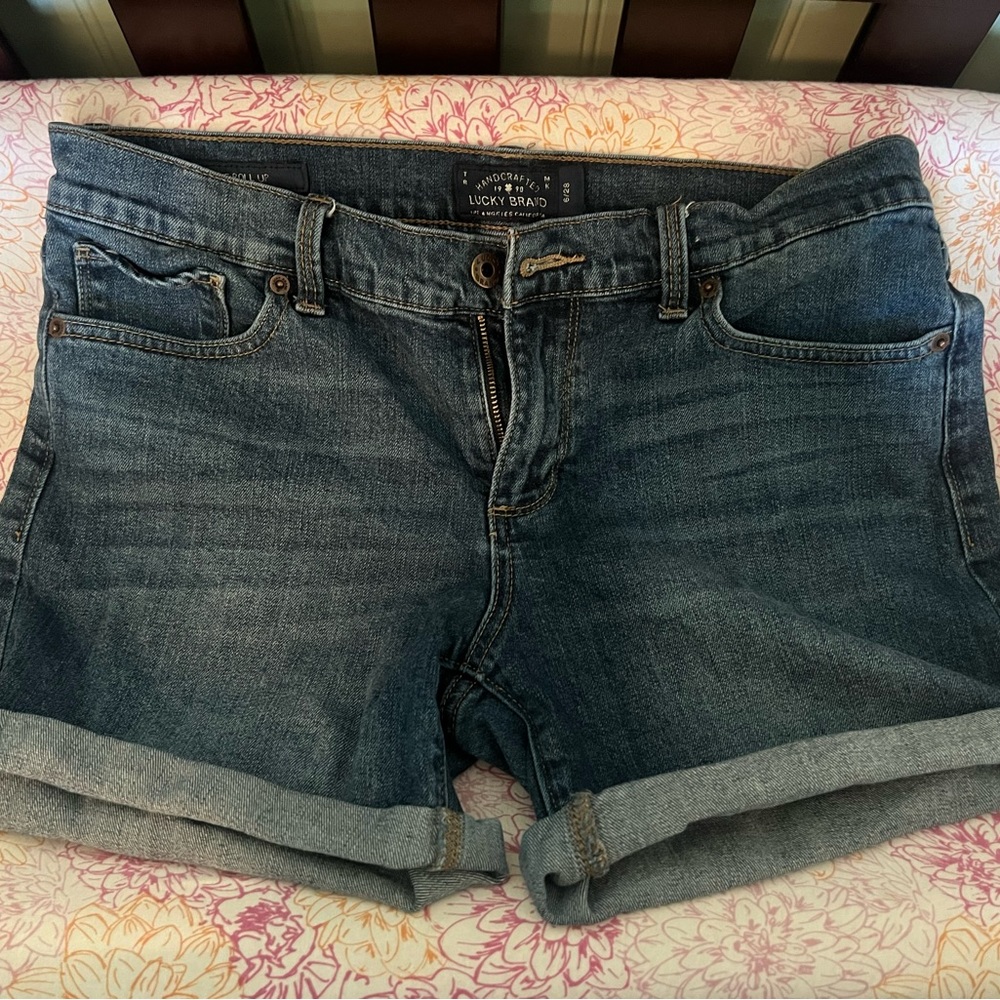 Luck Brand jean shorts. Size 6 28.